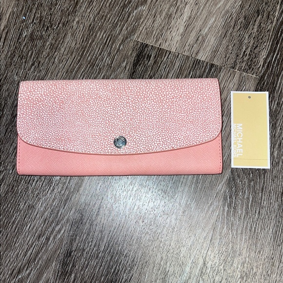 MICHAEL Michael Kors Handbags - NWT Michael Kors Juliana Large Envelope Wallet